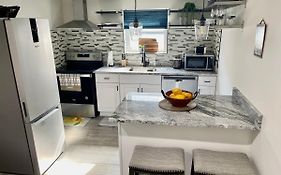 Cozy 1Br Apt In Elizabeth -10 Min To Ewr Airport & 30 Min To Nyc